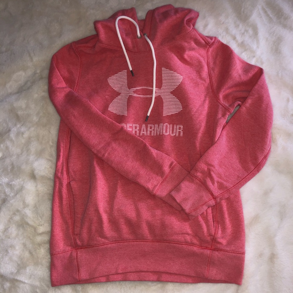 Under Armour women’s hoodie. Size medium!